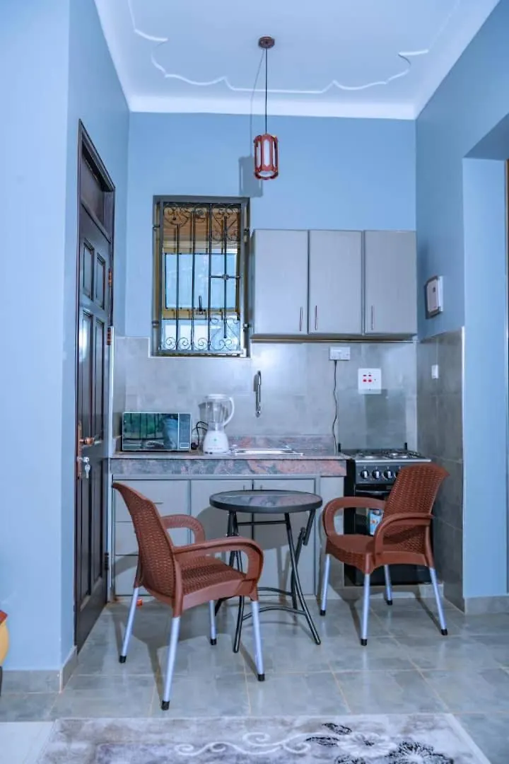 Emax Apartment Кампала Уганда